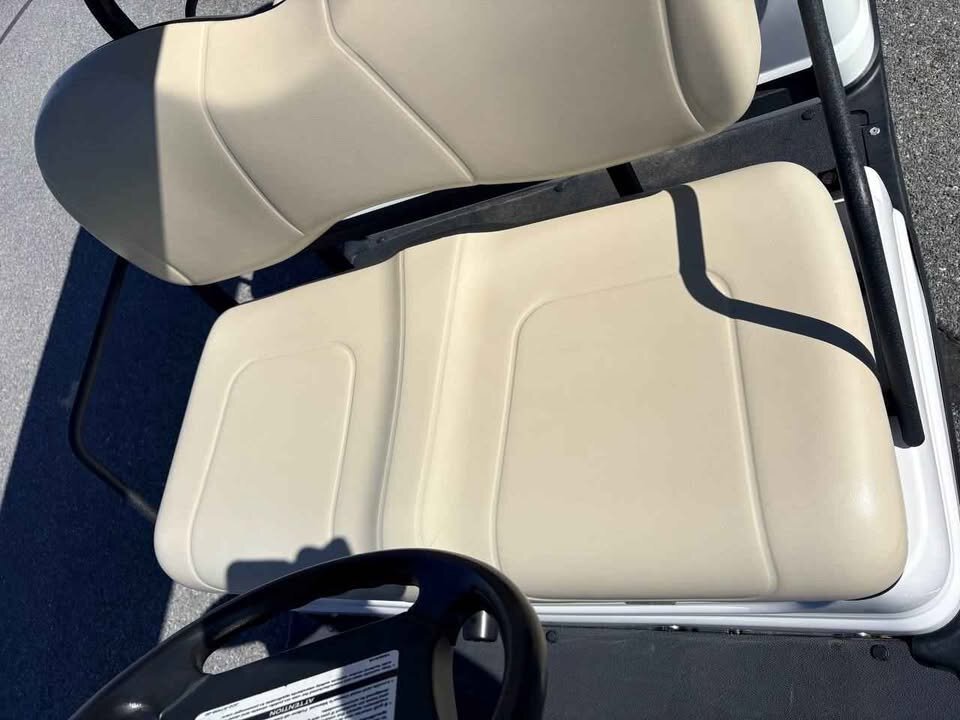 2013 Yamaha Concierge 6 Passenger EFI Gas Golf Cart - Image 6