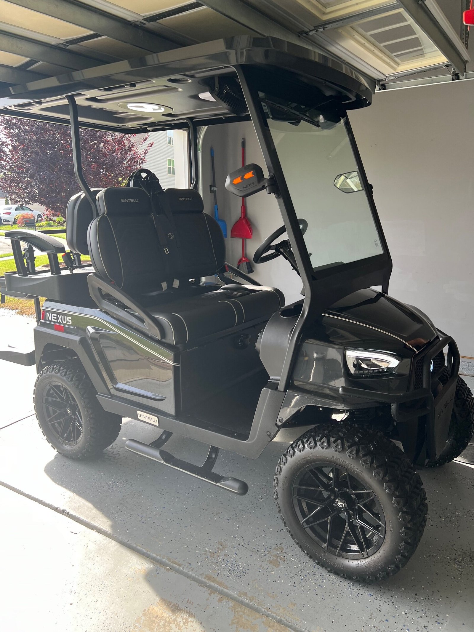2024 Bintelli Nexus Golf Cart - Image 2