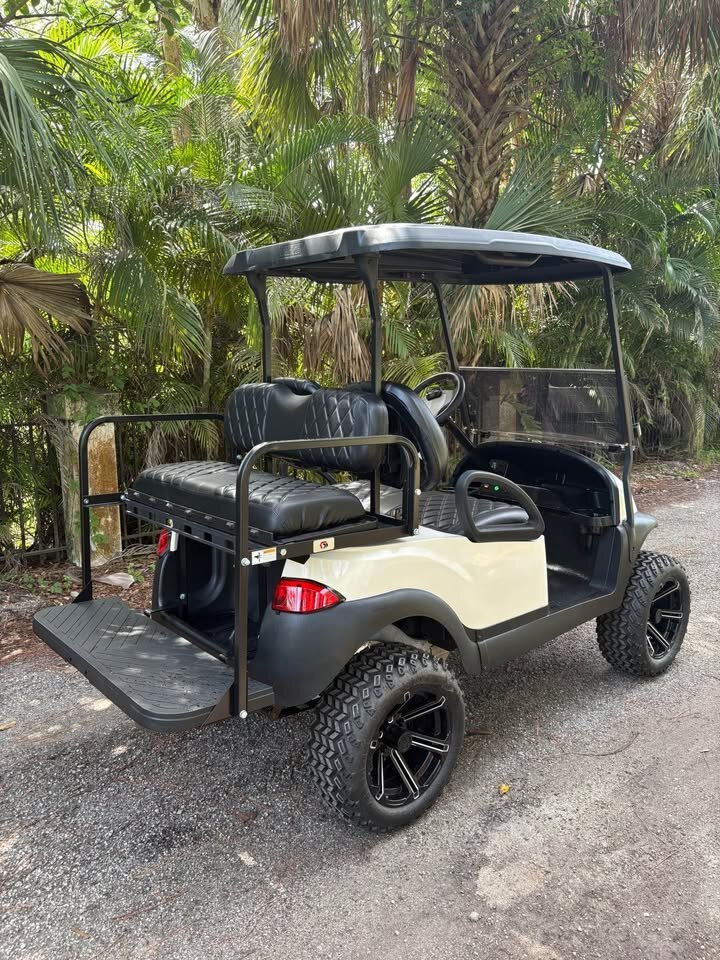 2020 Club Car Precedent Lithium Golf Cart - Image 3