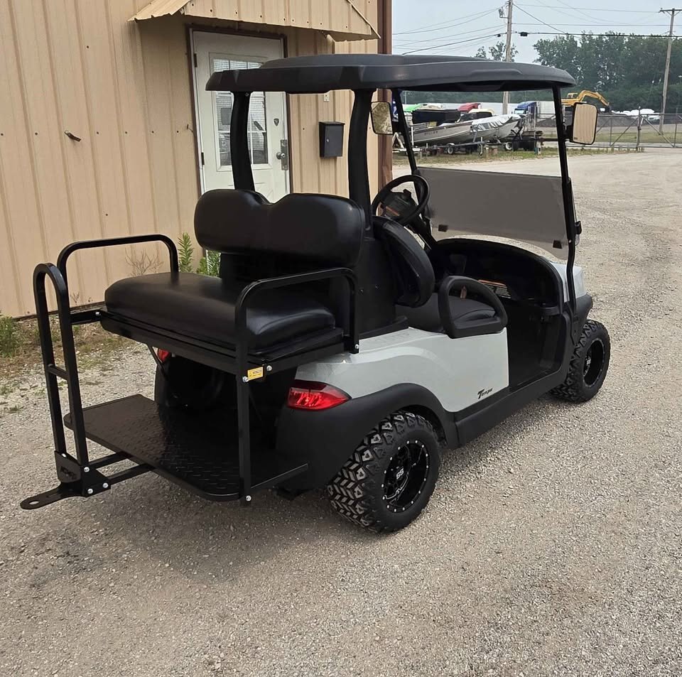 Club Car 2023 Tempo Electric Golf Cart - Image 4