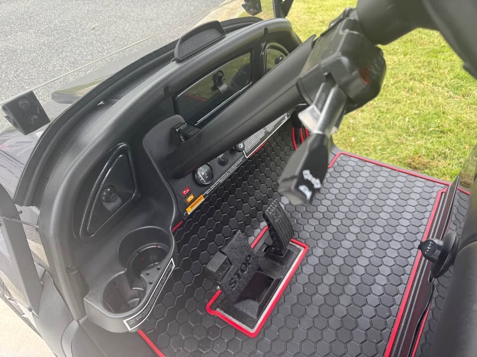2023 Club Car Onward Gas Golf Cart - Image 6