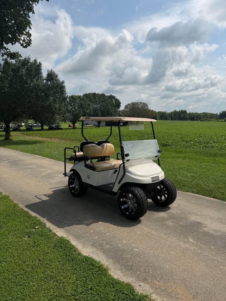 2022 Ezgo Gas Golf Cart - Image 2