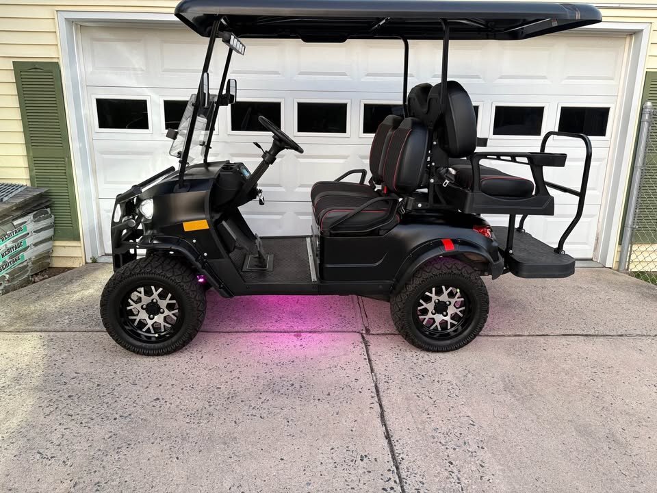 2023 Coleman 48v Golf Cart - Image 3