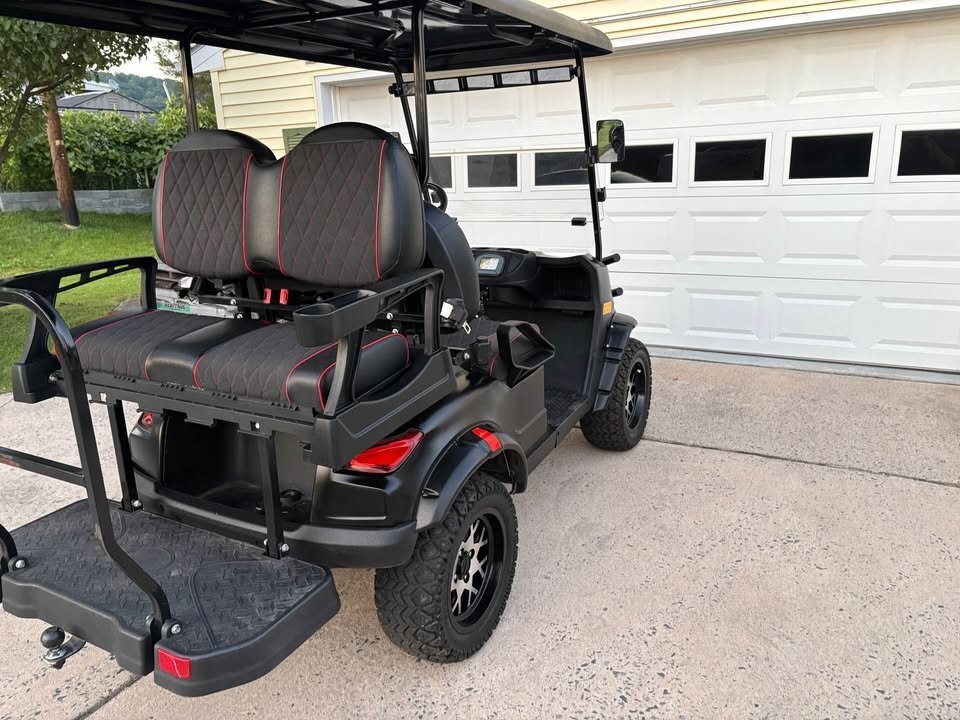 2023 Coleman 48v Golf Cart - Image 5