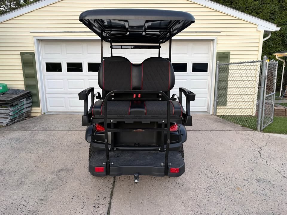2023 Coleman 48v Golf Cart - Image 6