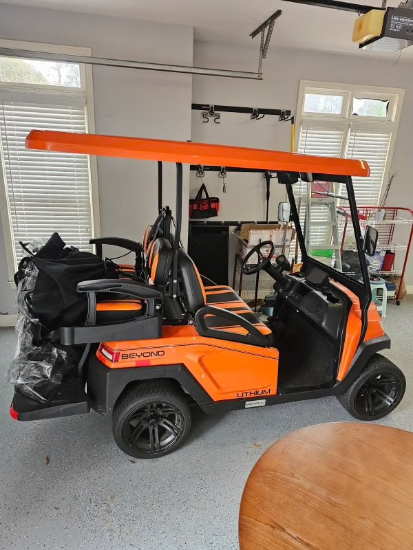 2024 Bintelli Beyond Golf Cart 4 Seats - Image 2