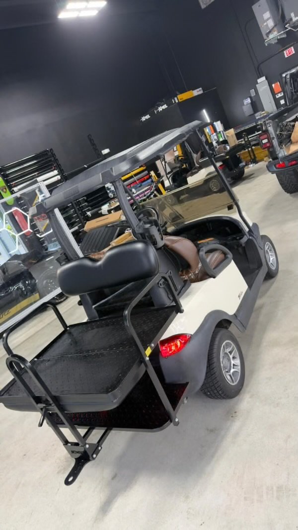 2022 Club Car Tempo 2+2 Golf Cart 4 Seats, Street Legal - Image 4