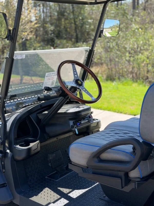 2023 Club Car Onward 6-Passenger Golf Cart, Lithium Battery - Image 4