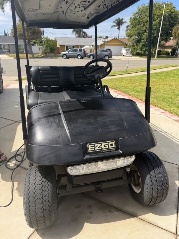 Late 1990s EZGO TXT 36V Golf Cart New Batteries - Image 2