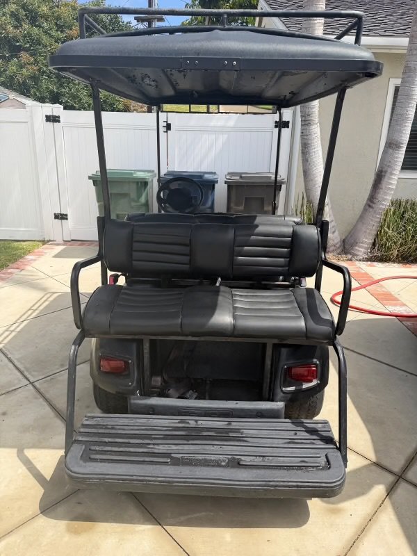 Late 1990s EZGO TXT 36V Golf Cart New Batteries - Image 5